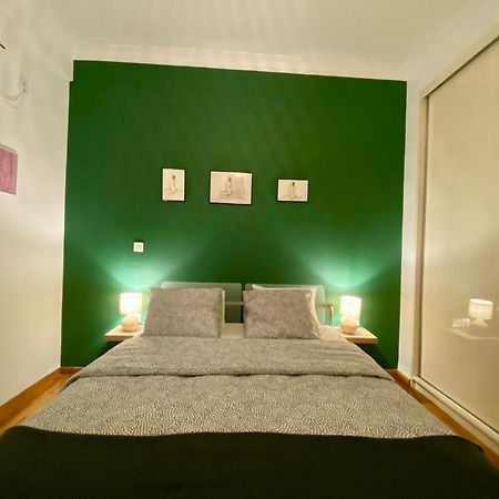 Antinoros Inn, Stylish Apartment,3' To Metro เอเธนส์ ภายนอก รูปภาพ
